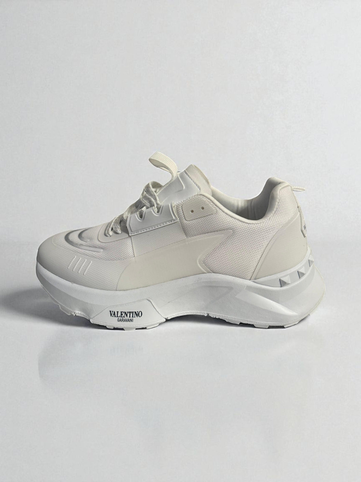 Valentino Garavani True Act Low Top White