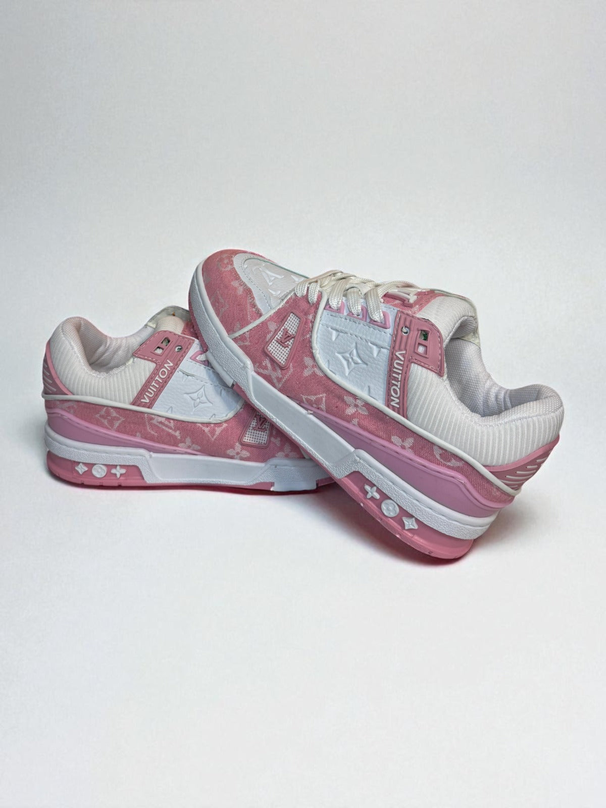 Louis Vuitton Trainers Pink