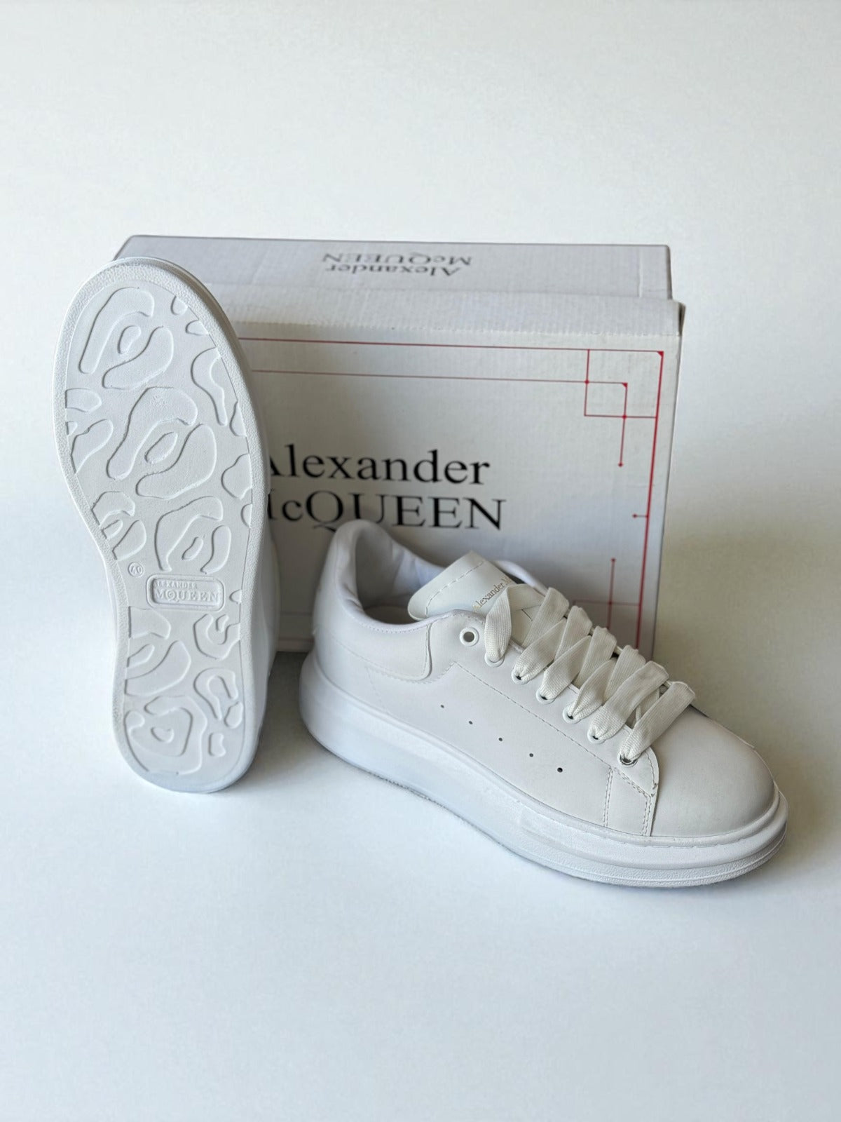 Alexander McQueen Simple White