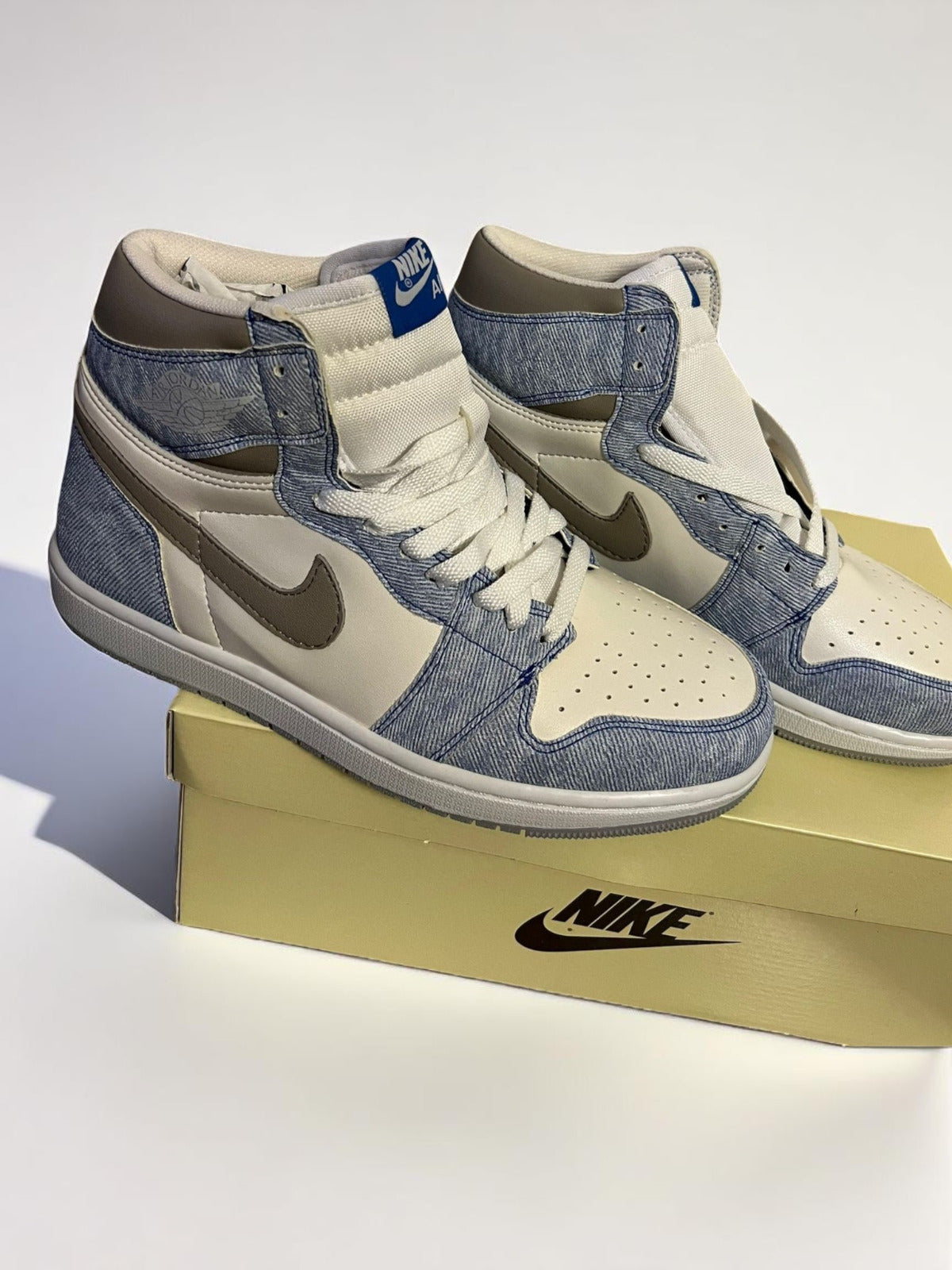 Jordan 1 High OG Jeans