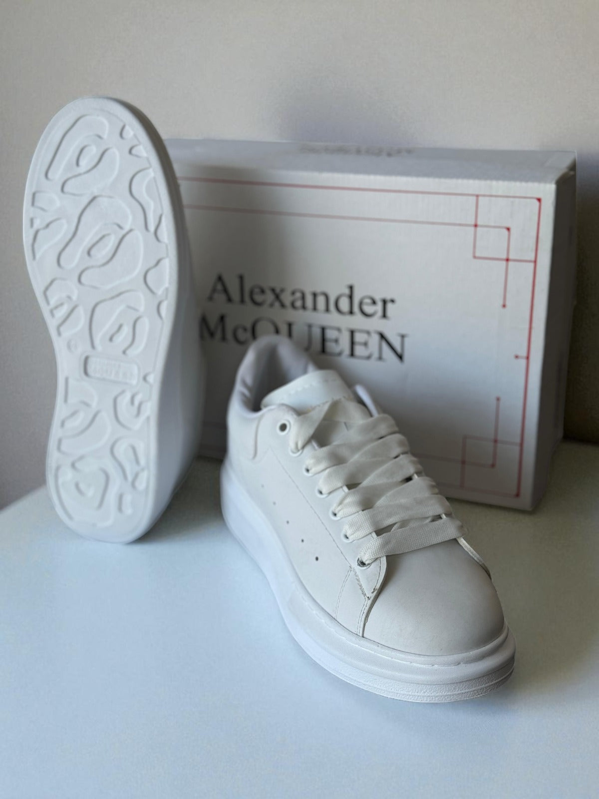 Alexander McQueen Simple White
