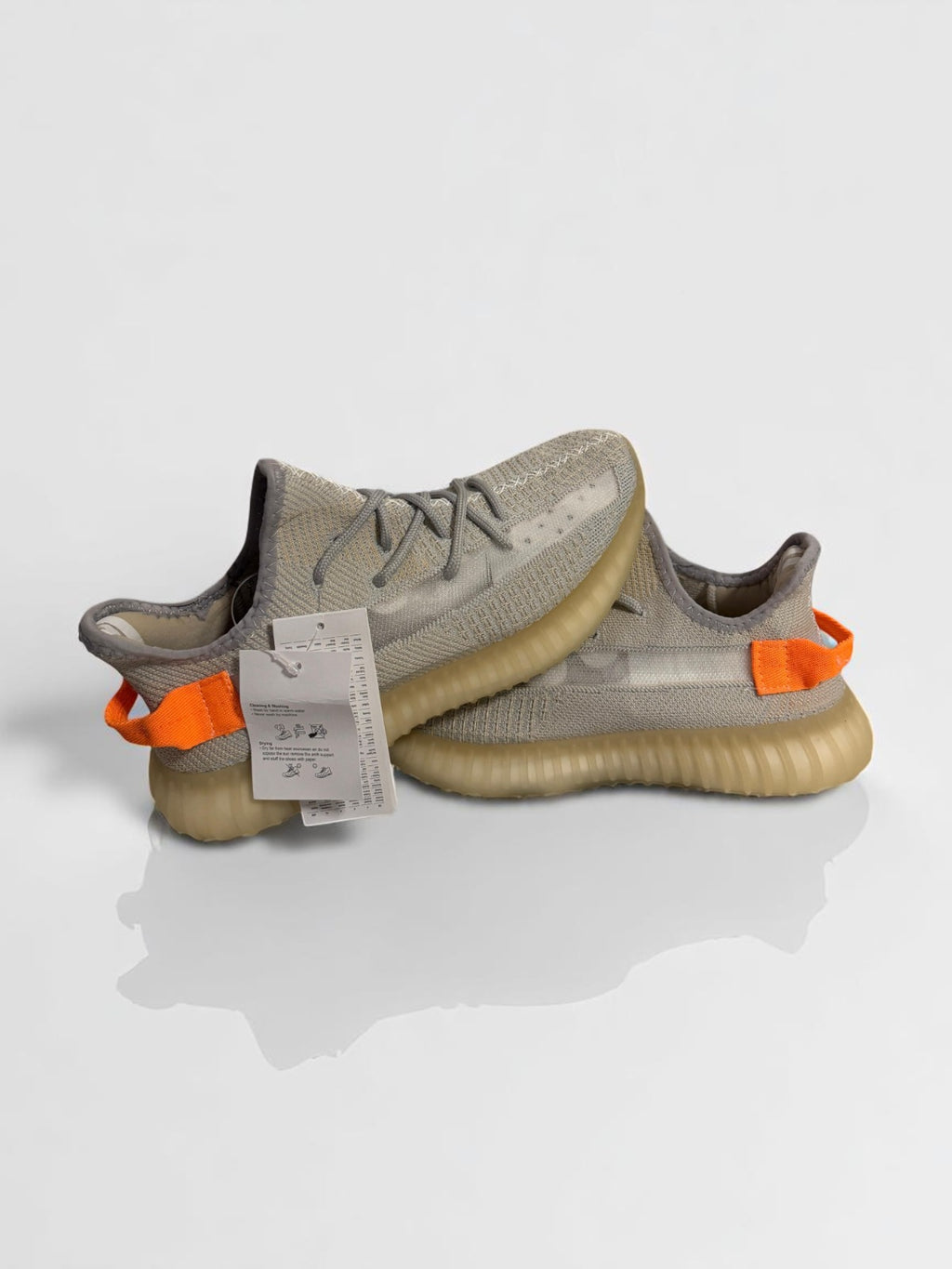 Yeezy Boost Beige .