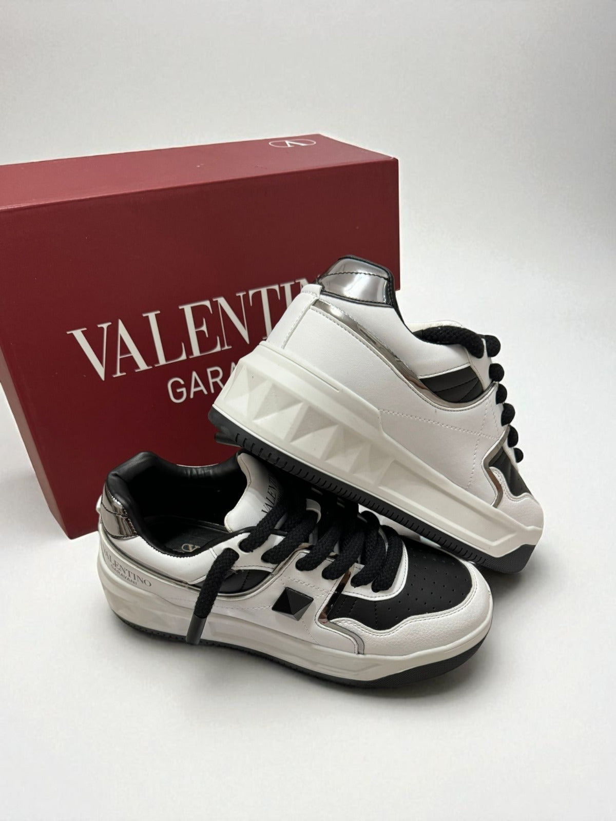 Valentino Garavani Black&White